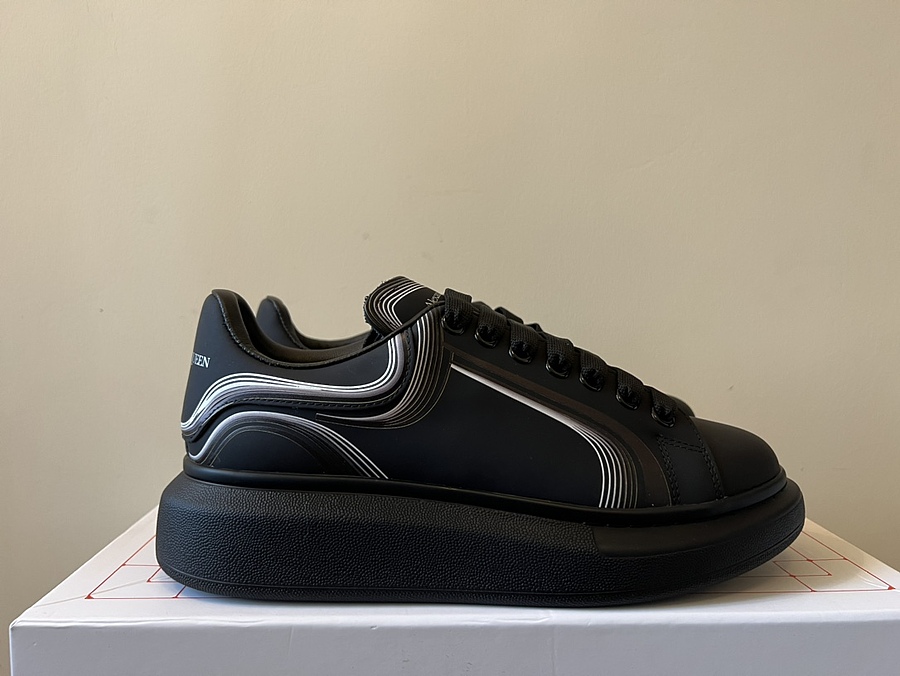 Alexander McQueen Shoes for Women #599635 replica