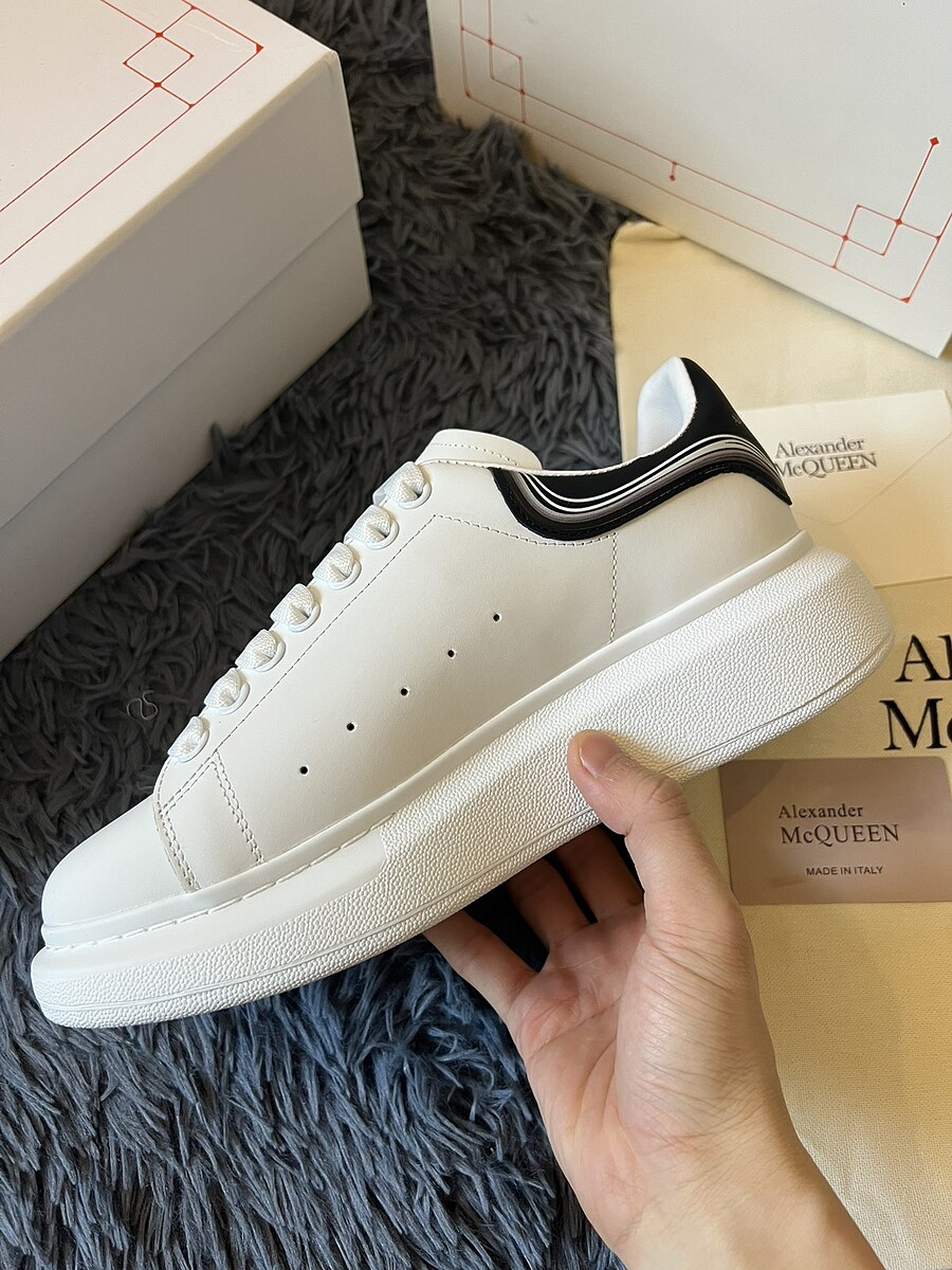 Alexander McQueen Shoes for Women #599636 replica