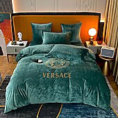 US$153.00 versace Bedding sets 4pcs #598409