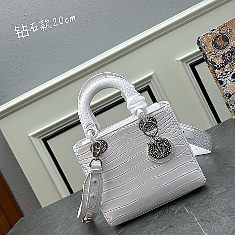 Dior AAA+ Handbags #604581 replica