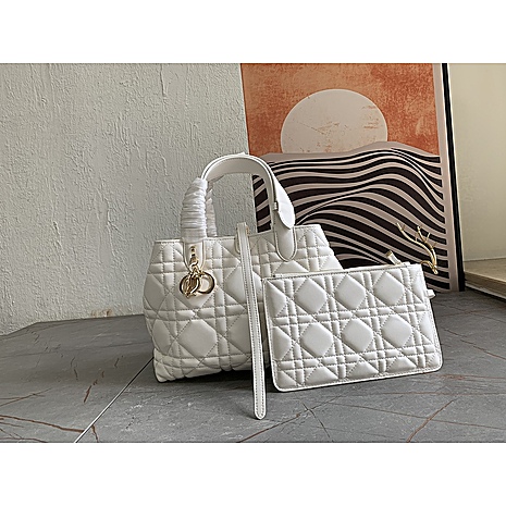 Dior AAA+ Handbags #604584 replica