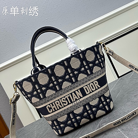 Dior AAA+ Handbags #604592 replica