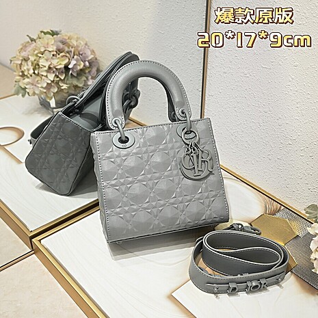 Dior AAA+ Handbags #607983 replica