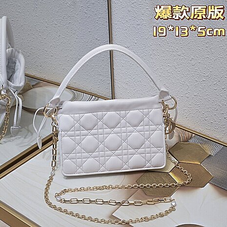 Dior AAA+ Handbags #607989 replica