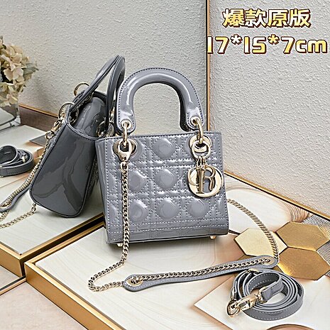 Dior AAA+ Handbags #607993 replica