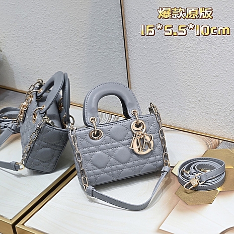 Dior AAA+ Handbags #607997 replica