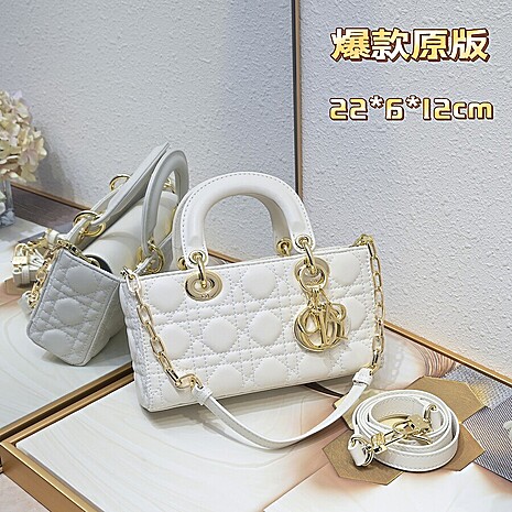 Dior AAA+ Handbags #608002 replica