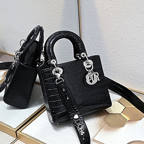 Dior AAA+ Handbags #608004 replica