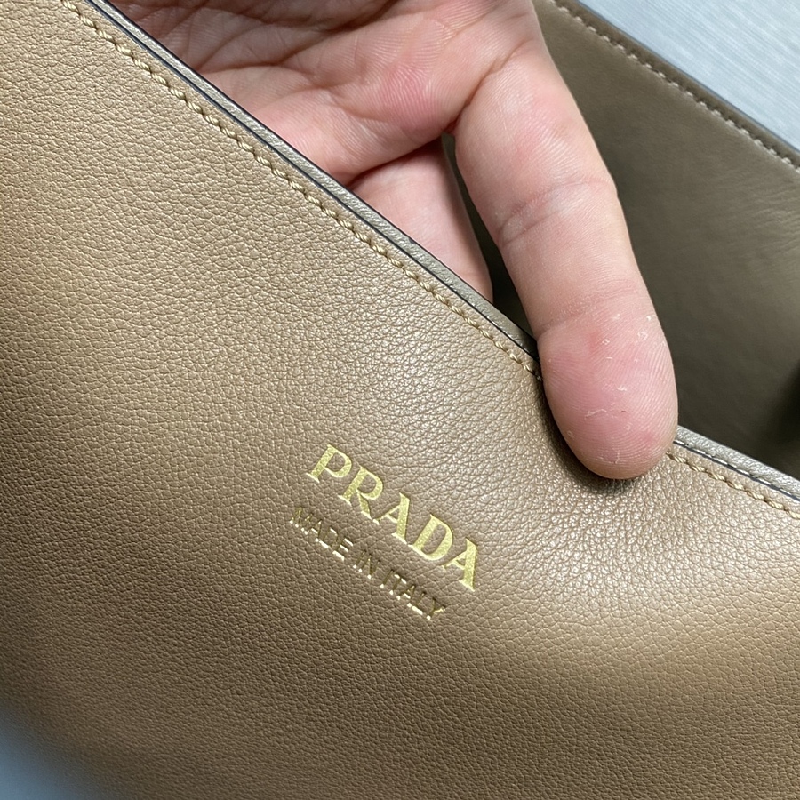 Prada Original Samples Handbags #608790 replica