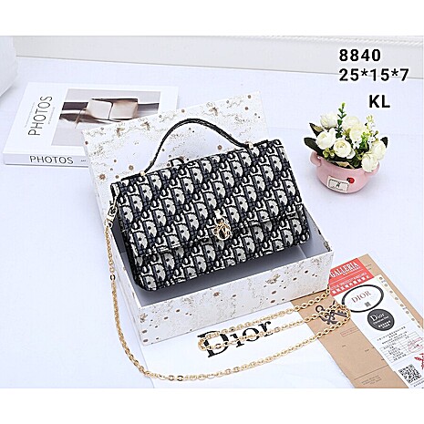 Dior Handbags #611770 replica