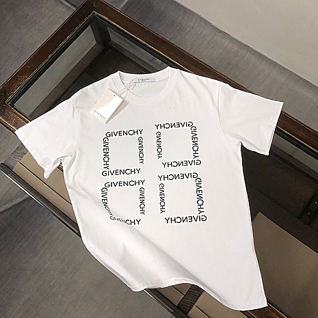 Givenchy T-shirts for MEN #611981 replica