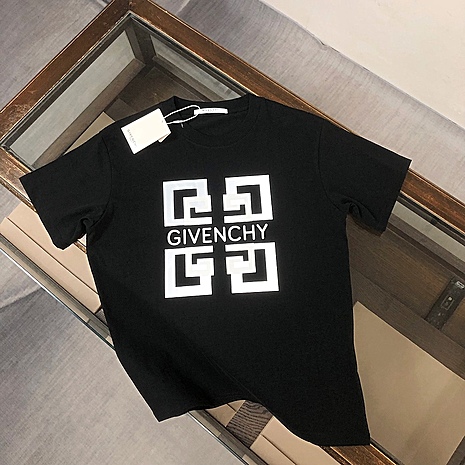 Givenchy T-shirts for MEN #611984 replica