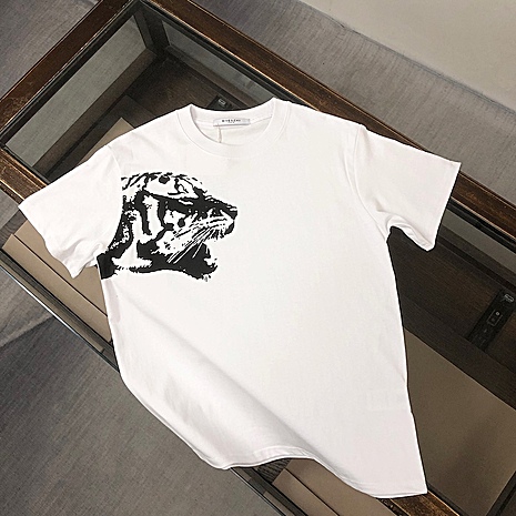 Givenchy T-shirts for MEN #614204 replica