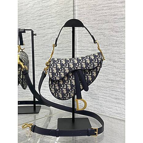 Dior AAA+ Handbags #617800 replica