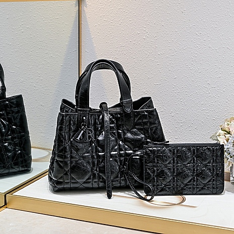 Dior AAA+ Handbags #617865 replica