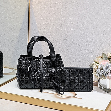 Dior AAA+ Handbags #617871 replica