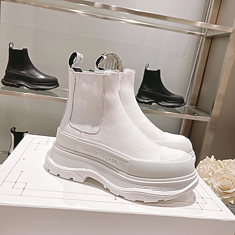 Alexander McQueen Shoes for Women #618571 replica