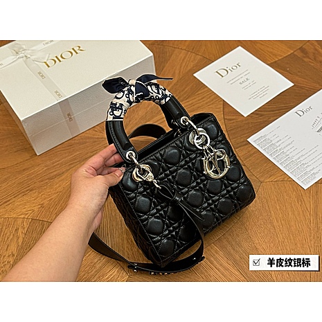 Dior AAA+ Handbags #623646 replica