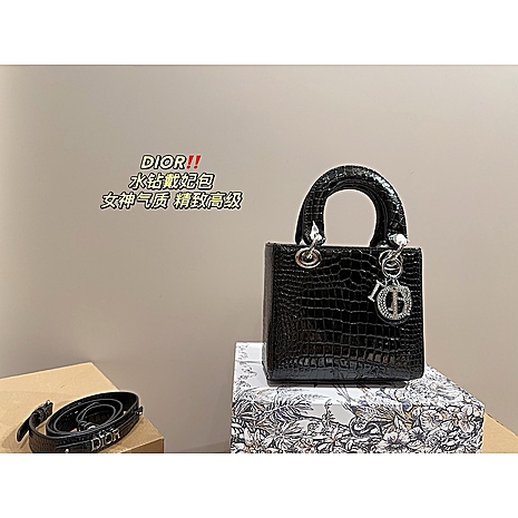 Dior AAA+ Handbags #623657 replica