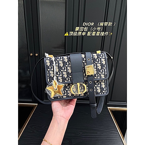 Dior AAA+ Handbags #623658 replica