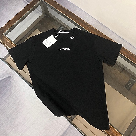 Givenchy T-shirts for MEN #625315 replica