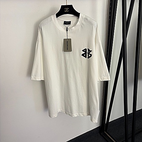 Balenciaga T-shirts for Women #773829 replica