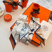 US$21.00 HERMES Scarf #775377
