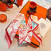 US$21.00 HERMES Scarf #775380