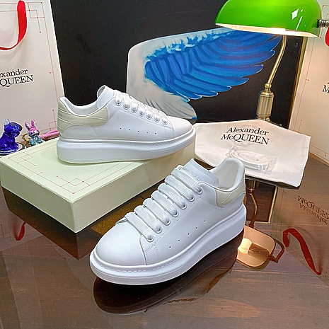 Alexander McQueen Shoes for Women #784590 replica
