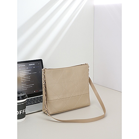 Dior AAA+ Handbags #784893 replica