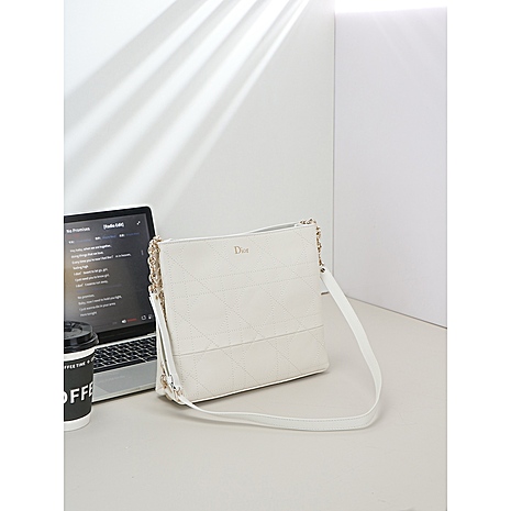 Dior AAA+ Handbags #784894 replica