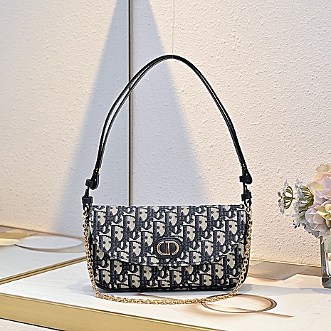 Dior AAA+ Handbags #784901 replica