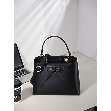 Dior AAA+ Handbags #784924 replica