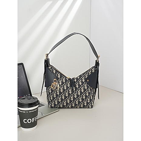 Dior AAA+ Handbags #784925 replica