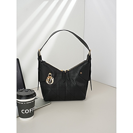 Dior AAA+ Handbags #784926 replica