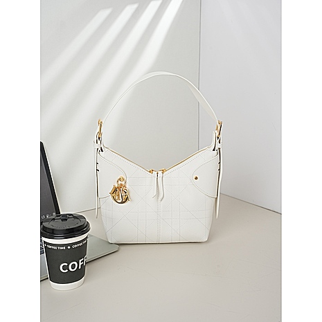Dior AAA+ Handbags #784927 replica