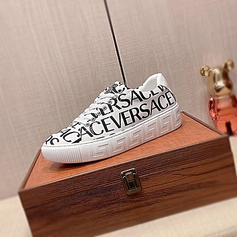 Versace shoes for MEN #787734 replica