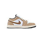 US$84.00 Air Jordan 1 Shoes for women #782477