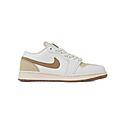 US$84.00 Air Jordan 1 Shoes for women #782478