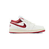 US$84.00 Air Jordan 1 Shoes for women #782488