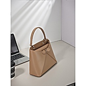 US$96.00 Dior AAA+ Handbags #784921