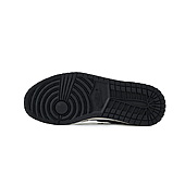 US$84.00 Air Jordan 1 Shoes for women #788298