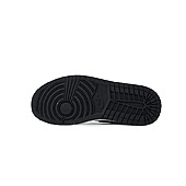 US$84.00 Air Jordan 1 Shoes for women #788344