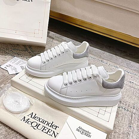 Alexander McQueen Shoes for Women #792098 replica