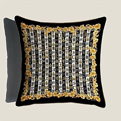 Versace Pillow #798327 replica