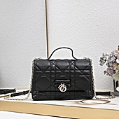 US$84.00 Dior AAA+ Handbags #803971