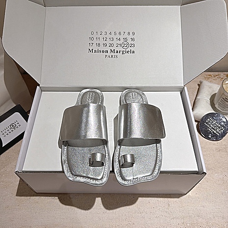 Maison Margiela Shoes for Maison Margiela Slippers for women #805626 replica