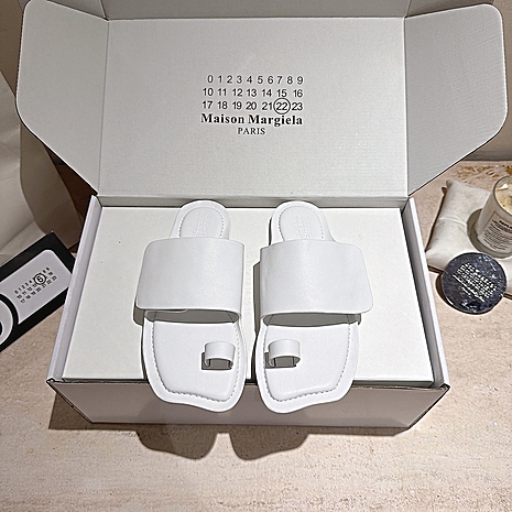 Maison Margiela Shoes for Maison Margiela Slippers for women #805628 replica