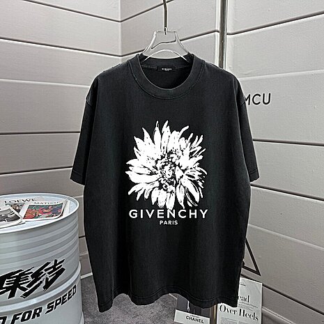 Givenchy T-shirts for MEN #808385 replica