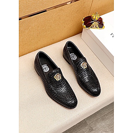 Versace shoes for MEN #811516 replica